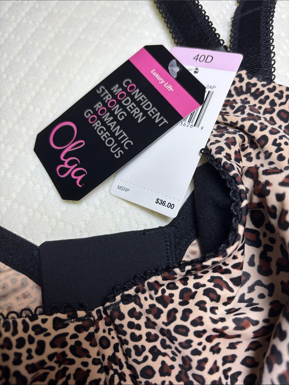 Olga Leopard Print Underwire Bra with Black Lace Trim - Picture 2 of 15